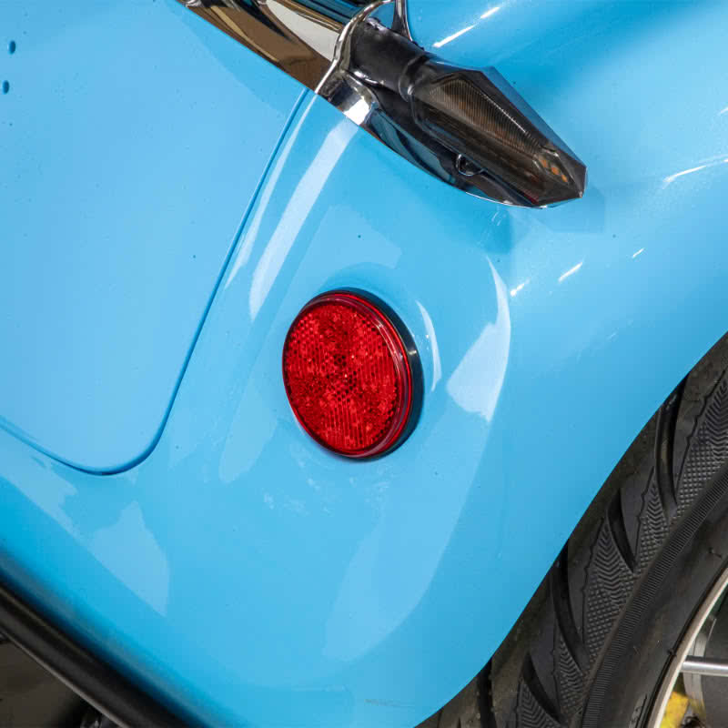 Elite 3-Wheel Scooter in blue, rear reflectors