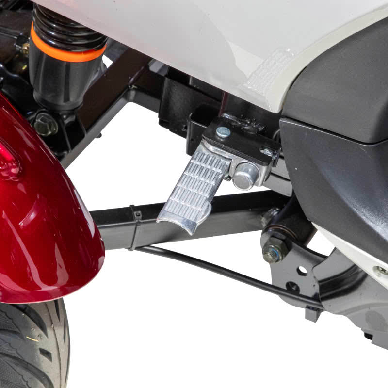 Supreme 3-Wheel Scooter in red and white, suspension